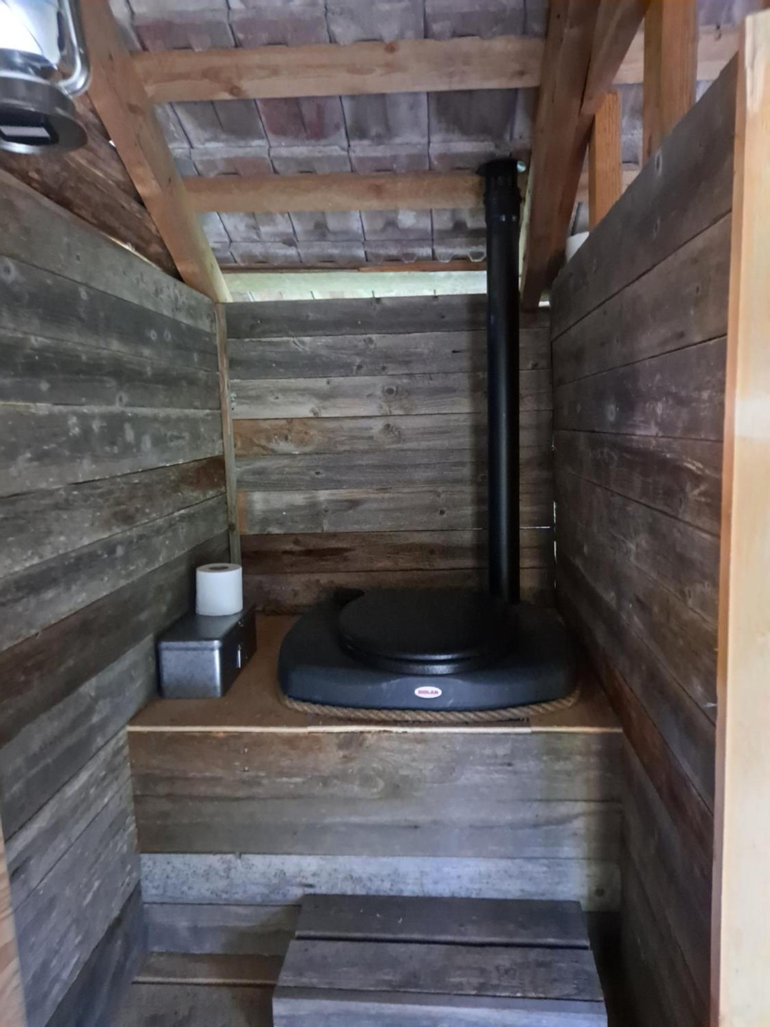 Levomaeki Farm Cottages Ypaja 部屋 写真
